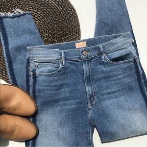 MOTHER Jeans Denim Stunner Zip Ankle Step Fray 31